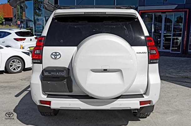 2023 Toyota Landcruiser Prado Kakadu in White