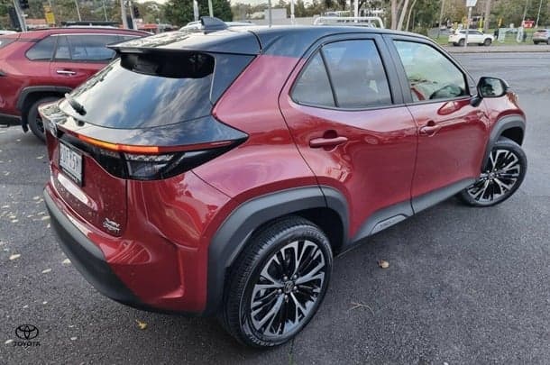 2025 Toyota Yaris Cross Urban in Red