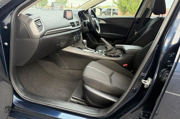 2017 Mazda 3 Maxx in Blue