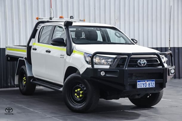 2022 Toyota Hilux SR in White