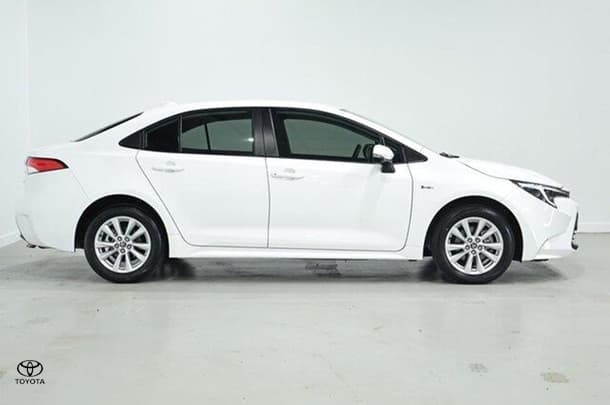 2025 Toyota Corolla Ascent Sport Hybrid in White