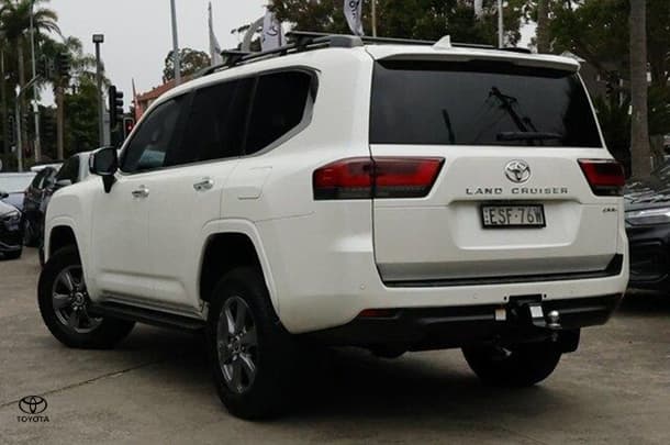 2022 Toyota Landcruiser Sahara in White