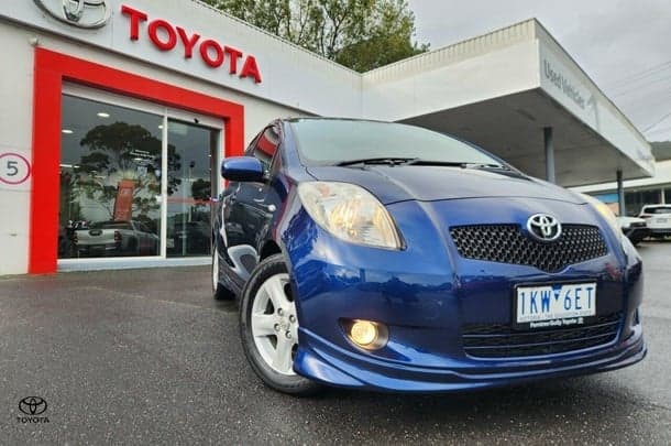2006 Toyota Yaris YRX in Blue