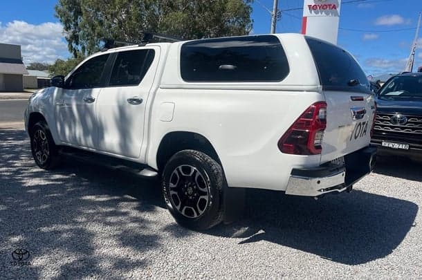 2021 Toyota Hilux SR5 in White