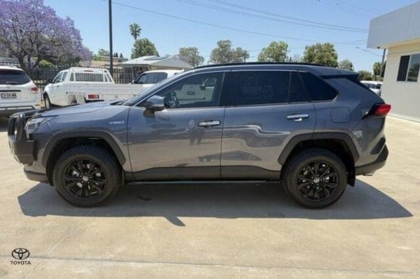 2022 Toyota RAV4 Cruiser in Grey