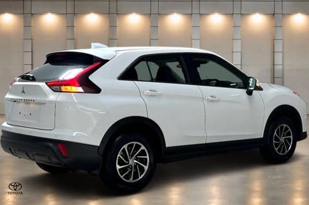 2024 Mitsubishi Eclipse Cross ES in White