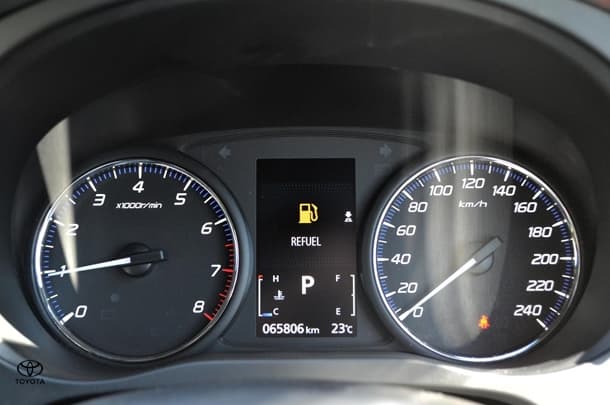 2020 Mitsubishi Outlander Black Edition in Grey