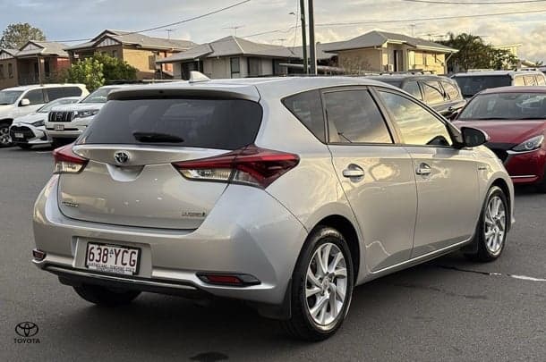 2018 Toyota Corolla Hybrid in Silver