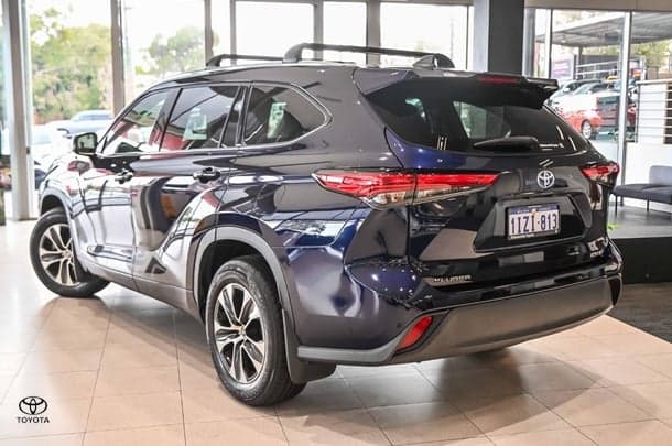 2022 Toyota Kluger GXL in Blue