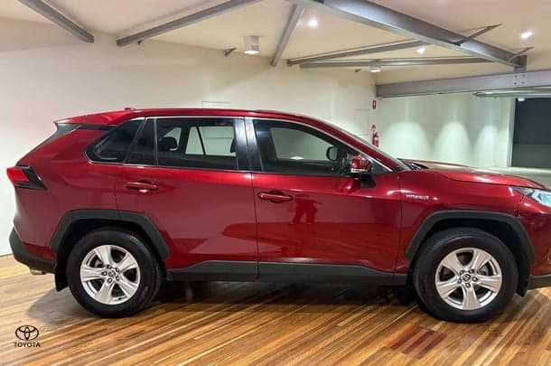 2020 Toyota RAV4 GX-2WD in Red