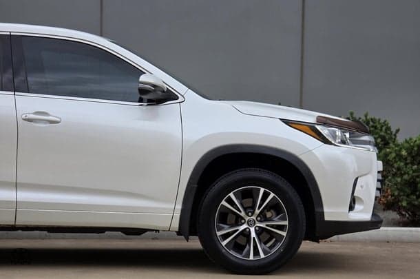 2019 Toyota Kluger GX in White