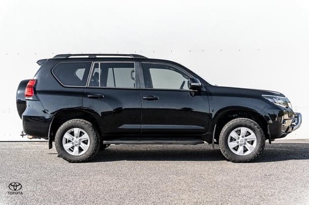 2020 Toyota Landcruiser Prado GXL in Black