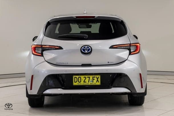 2025 Toyota Corolla SX in Silver