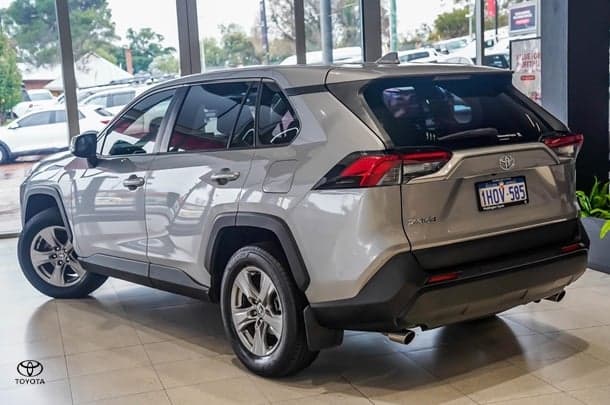 2022 Toyota RAV4 GX in Silver