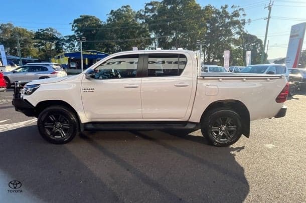 2024 Toyota Hilux SR in White