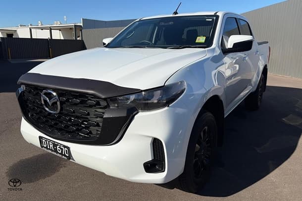 2025 Mazda BT-50 XT in White