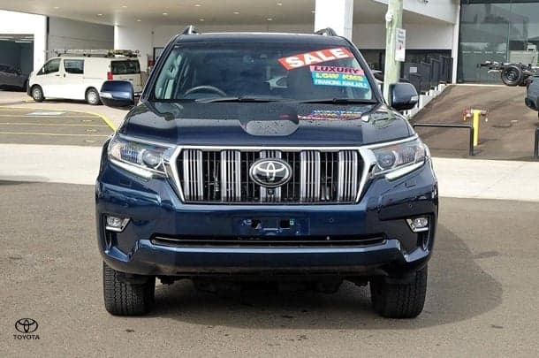 2023 Toyota Landcruiser Prado Kakadu in Black
