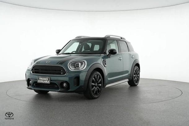 2021 MINI Countryman Cooper Classic in Green