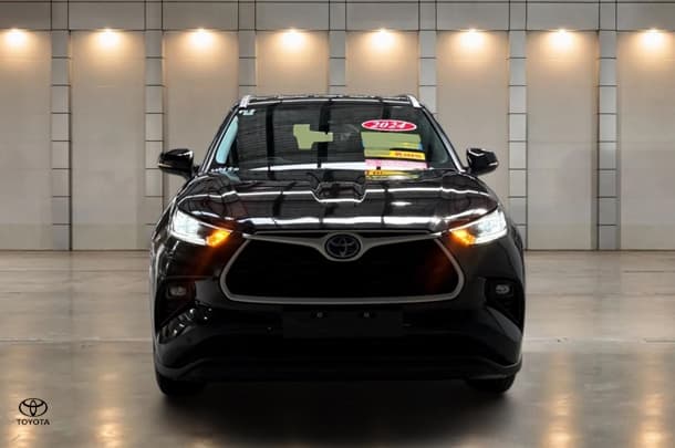 2024 Toyota Kluger GXL in Black