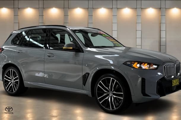 2024 BMW X5 xDrive30d M Sport in Grey
