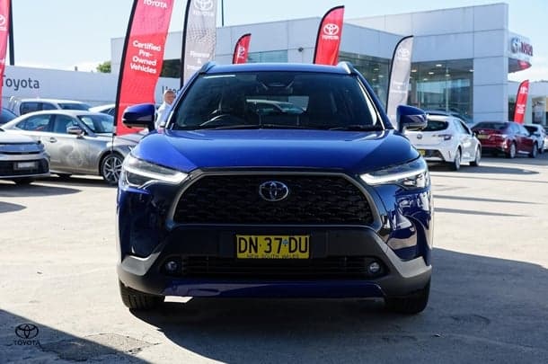 2025 Toyota Corolla Cross GXL in Blue