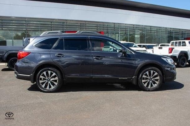 2015 Subaru Outback 2.5i Premium in Grey