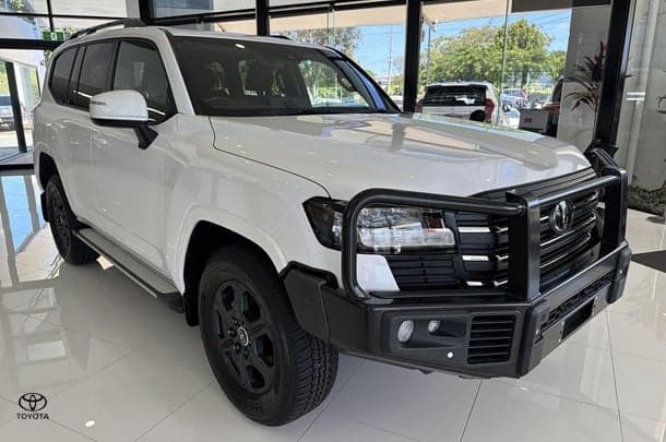2024 Toyota Landcruiser GXL in White