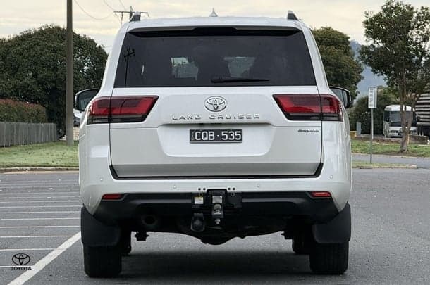 2023 Toyota Landcruiser Sahara in White