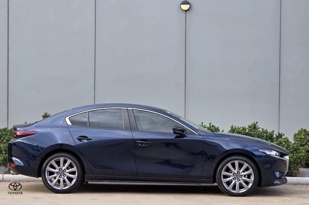 2021 Mazda 3 G20 Evolve in Blue