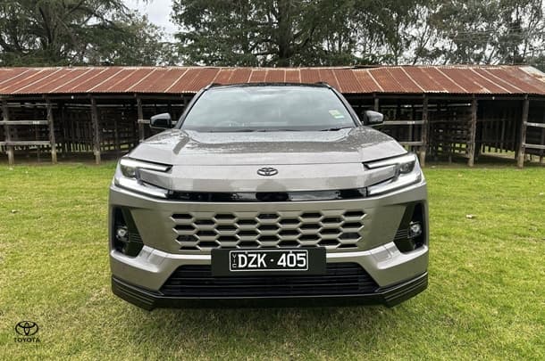 2026 Toyota RAV4 XSE in Bronze