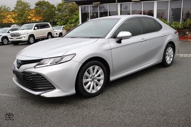 2020 Toyota Camry Ascent in Silver