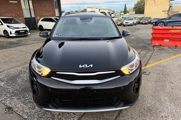 2024 Kia Stonic S in Aurora Black Pearl (Abp)