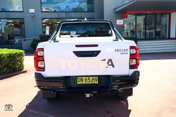 2025 Toyota Hilux SR5 in White