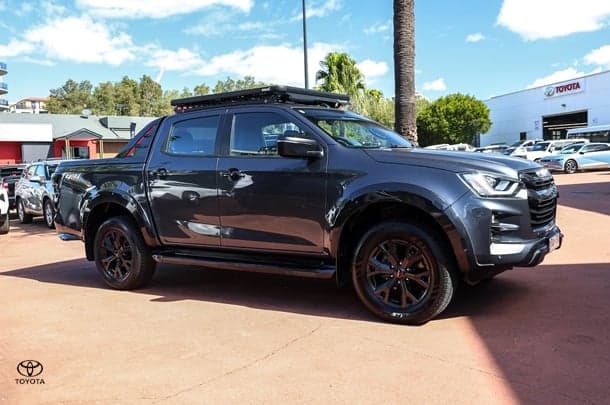2022 Isuzu D-MAX X-TERRAIN in Grey