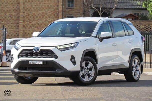 2022 Toyota RAV4 GX in White