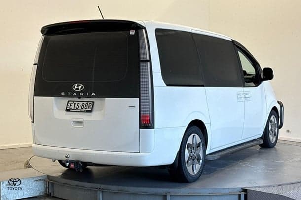 2023 Hyundai STARIA Base in White