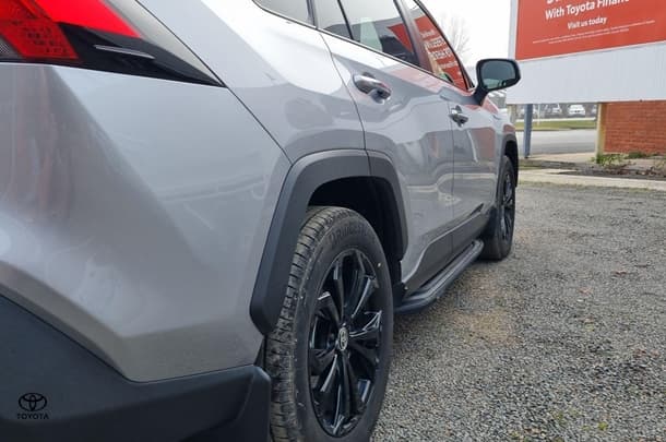 2024 Toyota RAV4 Cruiser in Silver