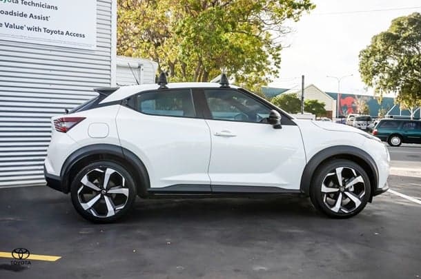 2020 Nissan JUKE ST-L in White