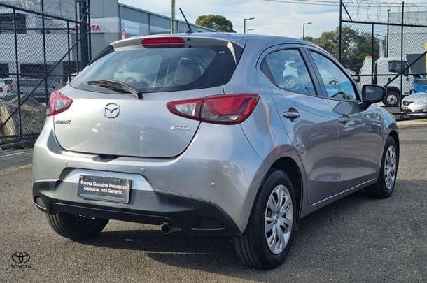 2017 Mazda 2 Neo in Silver