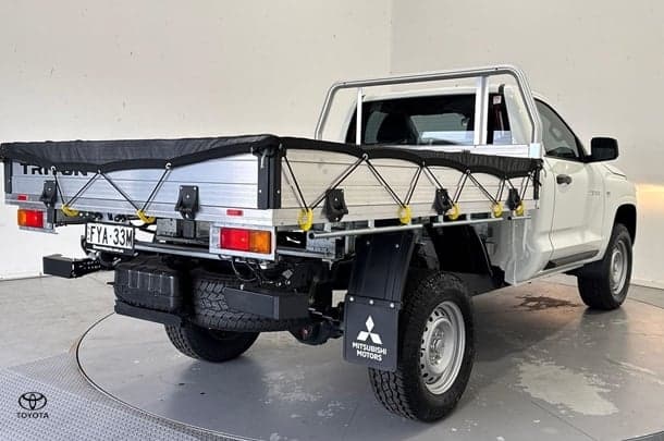 2025 Mitsubishi Triton GLX in White