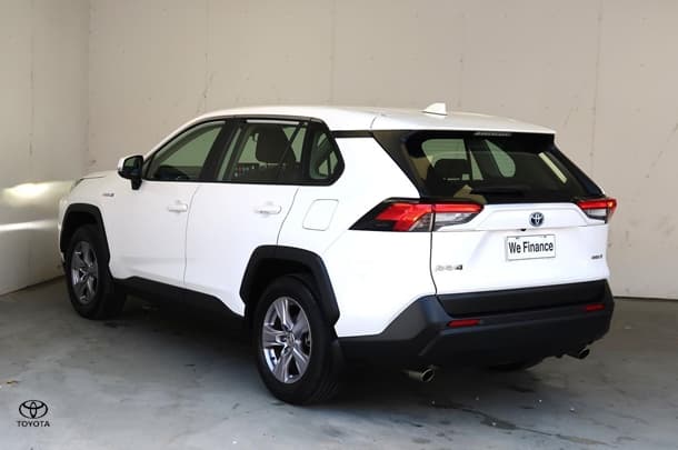 2024 Toyota RAV4 GX in White
