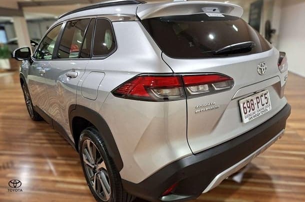 2025 Toyota Corolla Cross Atmos 2WD in Silver