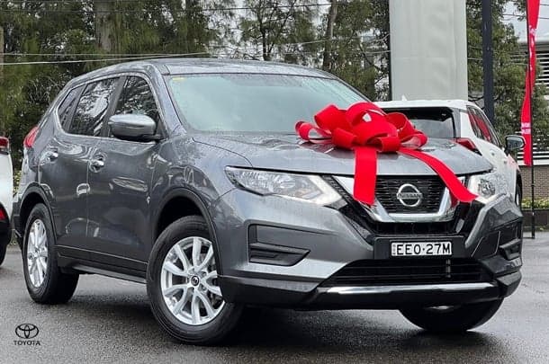 2019 Nissan X-TRAIL ST in Grey