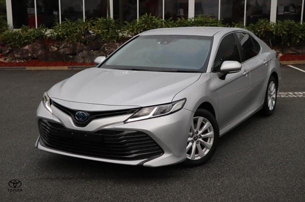 2020 Toyota Camry Ascent in Silver