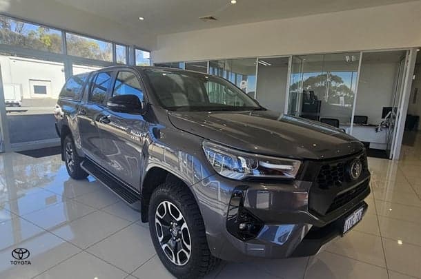 2024 Toyota Hilux SR5 48V in Grey