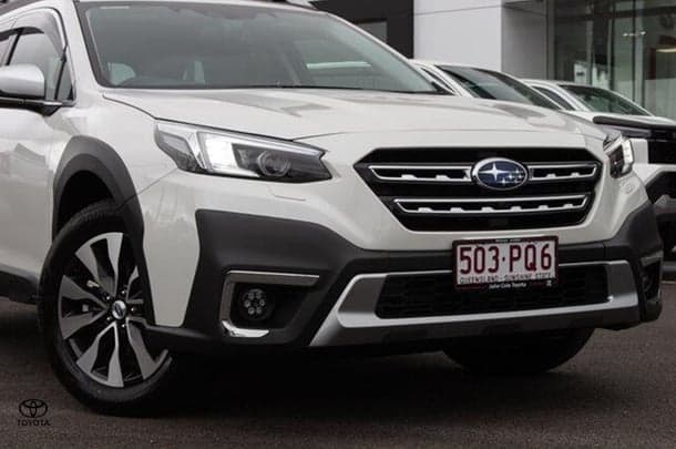 2025 Subaru Outback AWD Touring XT in White