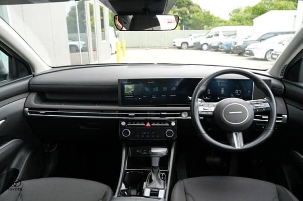 2024 Hyundai Tucson Base in White