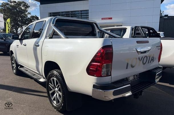 2019 Toyota Hilux SR5 in White