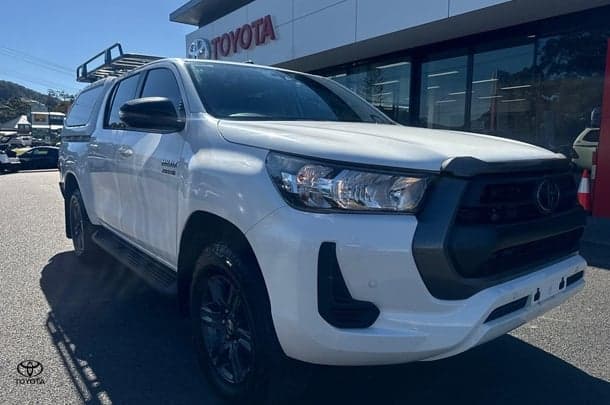 2022 Toyota Hilux SR in White