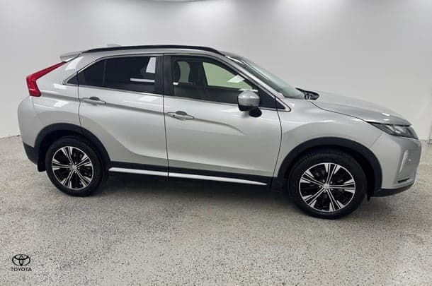 2018 Mitsubishi Eclipse Cross LS in Silver